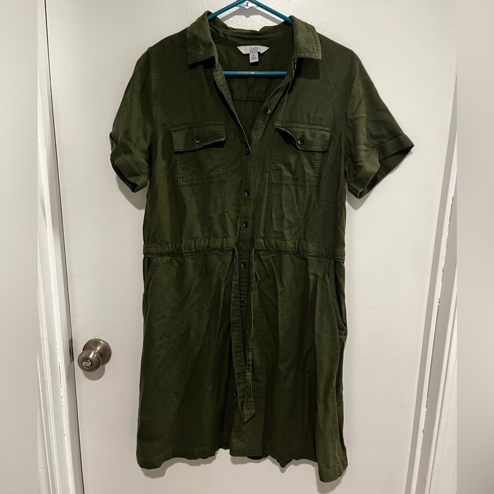 Women’s dress
